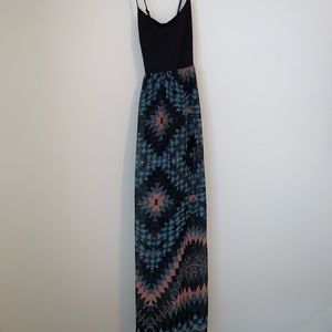 Mimi Chica Maxi Dress - size M